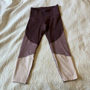 Old Navy Active Elevate Go-Dry Leggings